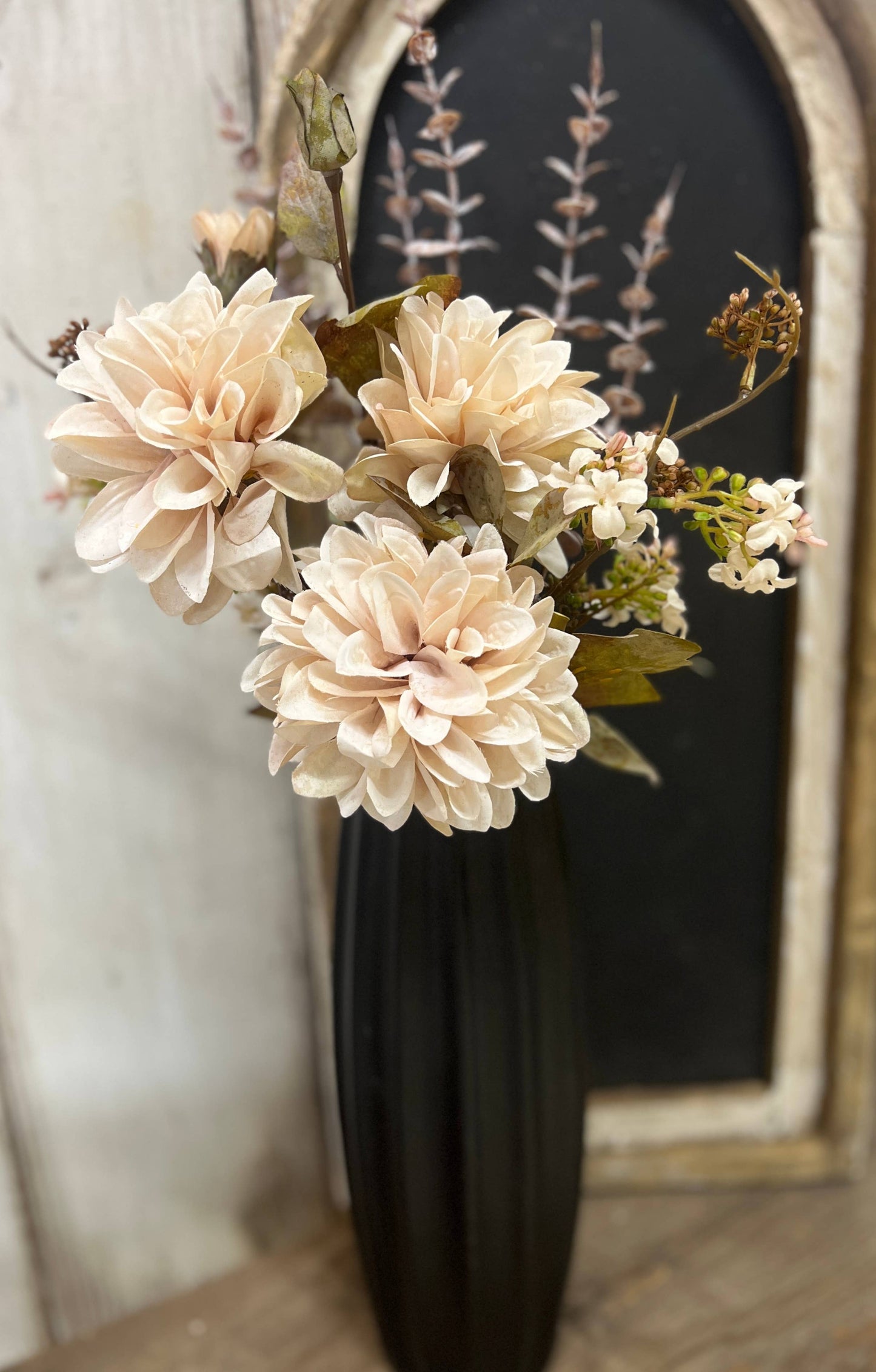 Cream Mum Spray
